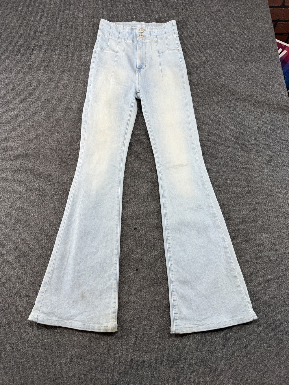 We The Free Jeans Womens 27 Light Wash Blue High Rise Flare Stretch Denim Pants